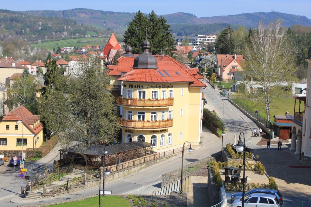 Lazensky Lecebny Dum Praha Hotel Luhačovice Exterior foto