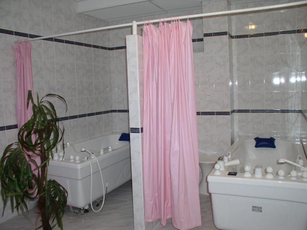 Lazensky Lecebny Dum Praha Hotel Luhačovice Exterior foto